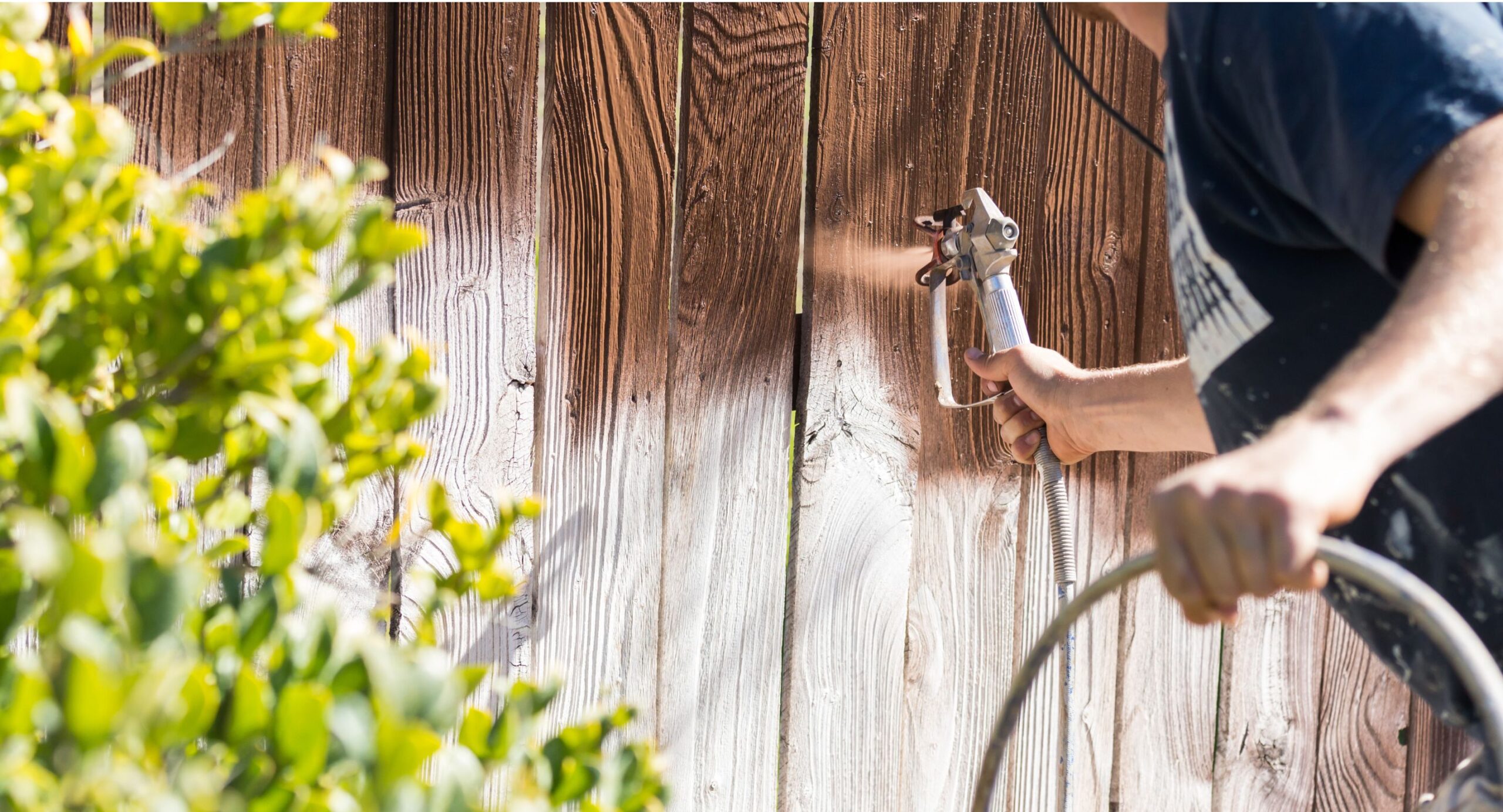 Fence staining services in Ottawa